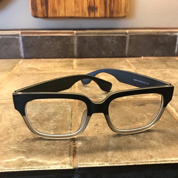 Funky glasses frames - Picture 3 of 6